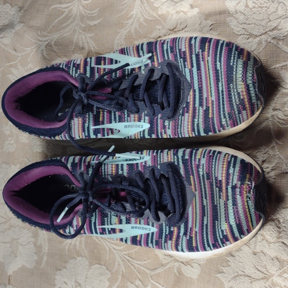 Brooks women's sneakers, size 11